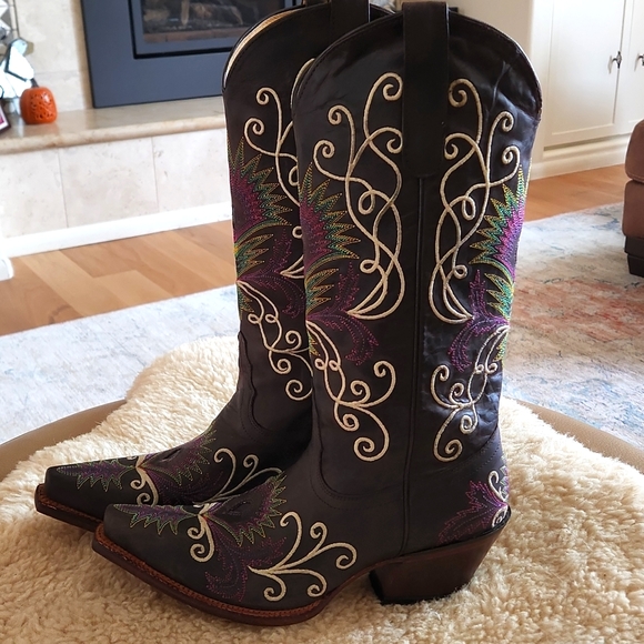 **HOST PICK!!**🎉🎉 Fabulous Tony Lama Peacock Feather Cowgirl  Boots 🦚 - Picture 5 of 16